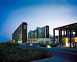 Nirvana Cosmopolitan Hotel
