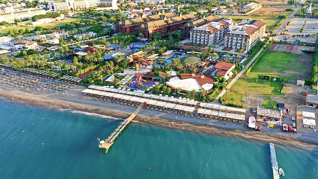 Crystal Family Resort & Spa