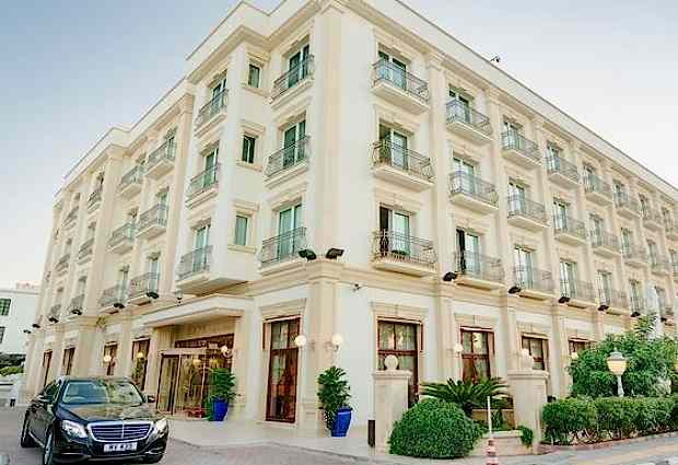 Rocks Hotel